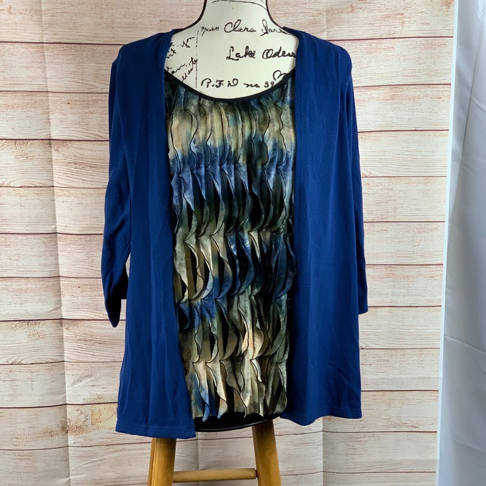 Effortless Style Ruffle Front 3/4 Sweater/Shirt